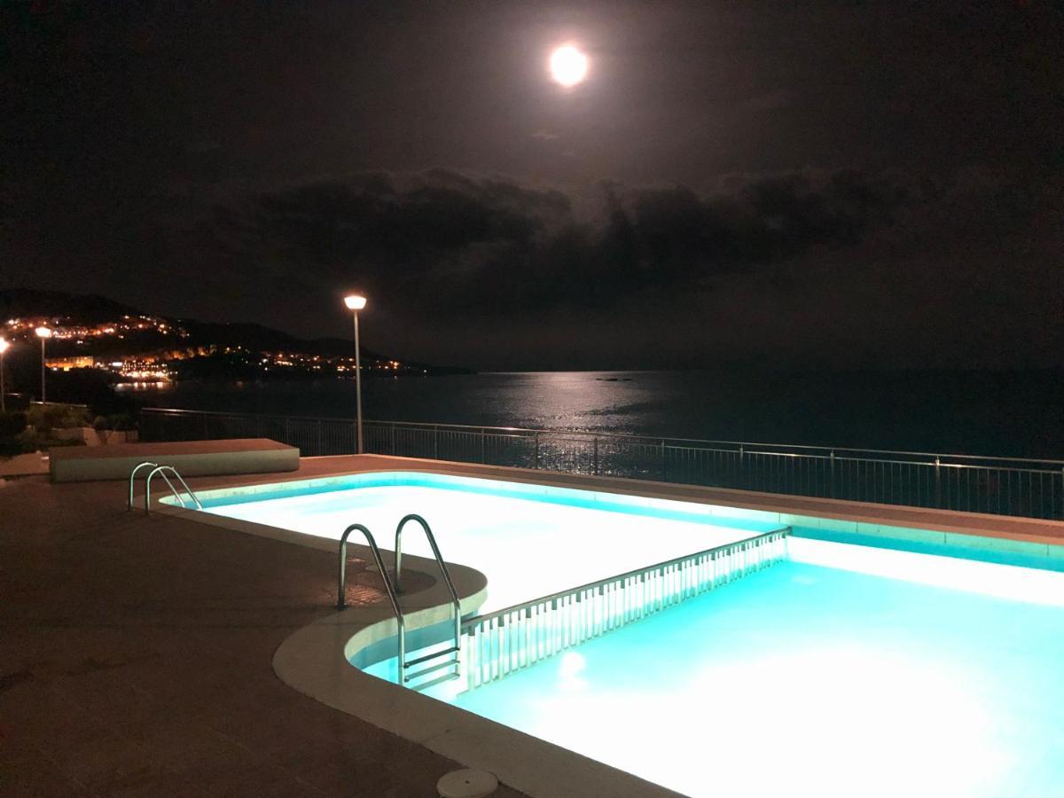 Magnifique Appartement En Front De Mer, Caneylles Roses Luaran gambar
